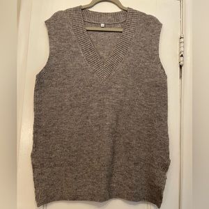 Maternity sweater vest